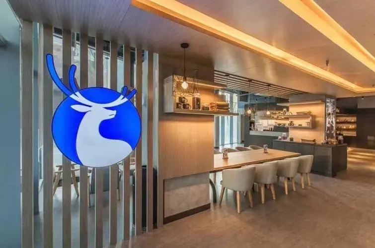 瑞幸咖啡加盟多少钱左右合适